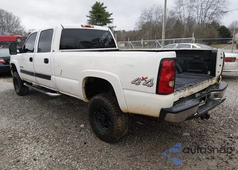 2004 Chevrolet Silverado 2500Hd Ls z USA, uszkodzony, nr VIN 1GCHK23U94F181772